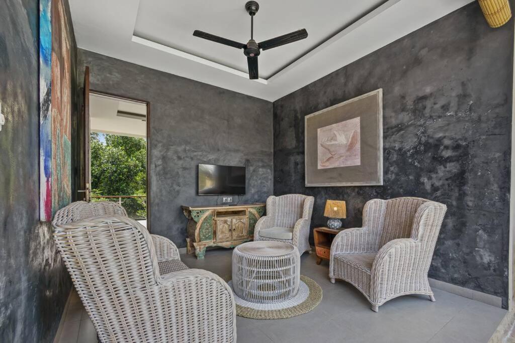 New 4 Bedroom Villa Surrounded By Jungle And Ricefields Убуд Экстерьер фото
